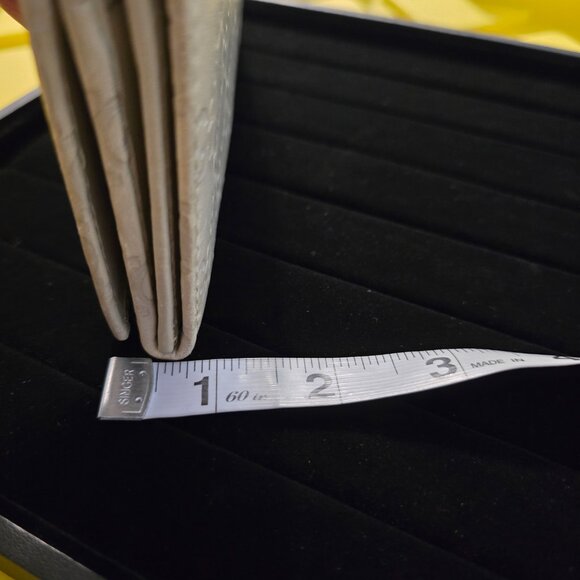 *GUCCI* Authentic GG Signature Leather Wallet w/Gold Name Plate Single Fold/Snap - Picture 5 of 16